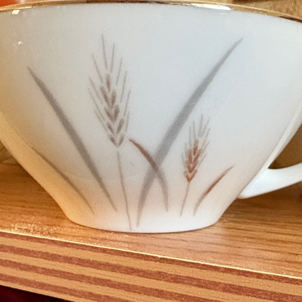 Platinum Wheat Fine China Teacup - Japan